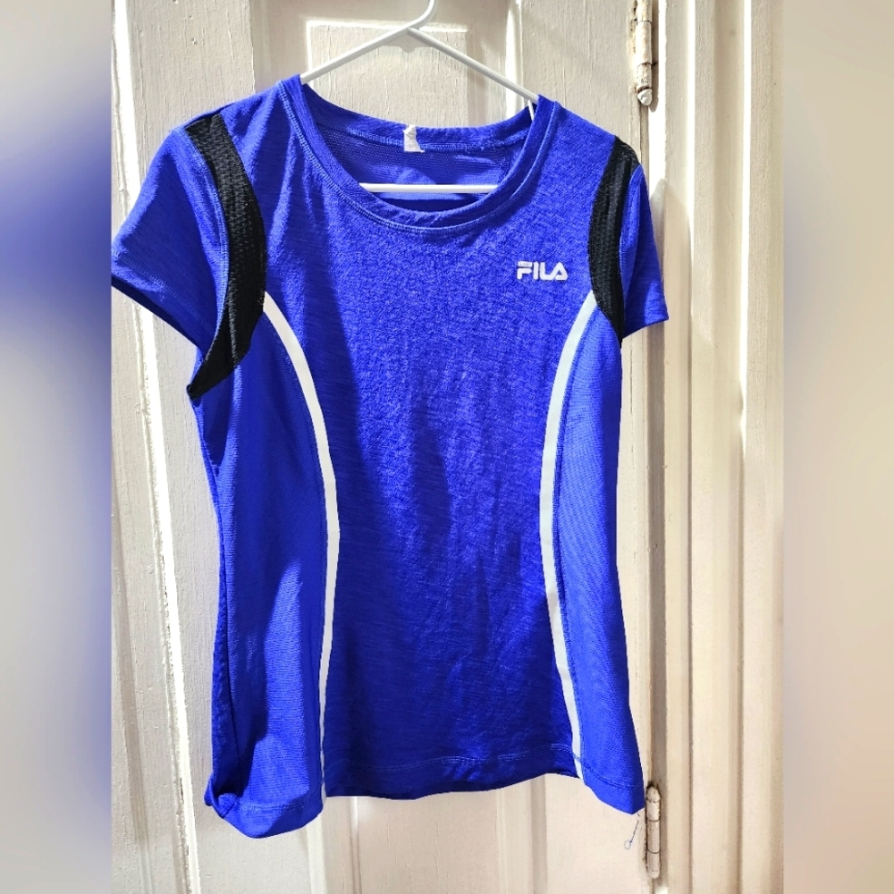 FILA Women's Blue Running Athletic Top In Size Medium